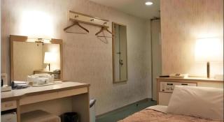Hiroshima Rich Hotel Namikidori - Hiroshima - 1