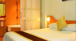 Peninsula International Hotel - 9