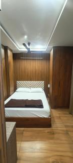 Grand sapphire 100 meters from Sub urban Bus stand Mysore - 2