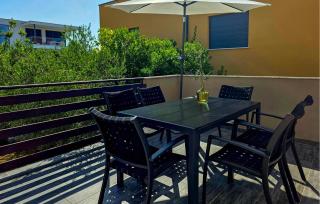 Three-Bedroom Apartment In Bibinje - 6