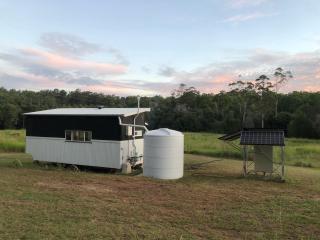 Bee Farm Off-Grid Tiny Home Stay - 3
