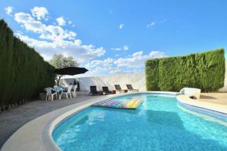 Una villa de lujo con propio jardín y piscina - Los Montesinos - 9