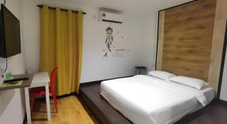 OYO HOME 90667 Chen Room Bs - 1