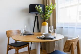 Brand new! Selfcheck-in, King size bed, free Wi-Fi - 7