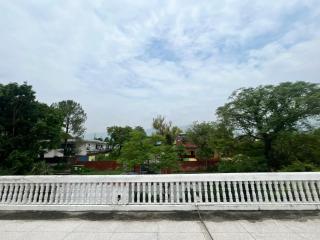 Grand Manor House - 1