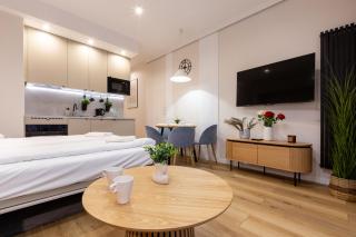 Motława Comfort Studio by BookingHost - 9