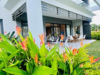 Luxury Living Mont Choisy Golf Estate! - Grand Baie - 8