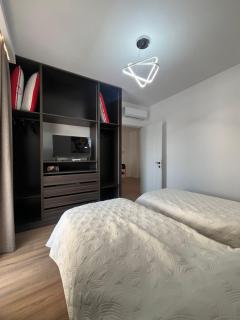 3M Luxury Apartments - Golem - 6