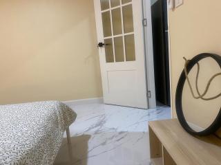 1 Bed Nr IKEA 15Mins to Airport - 4