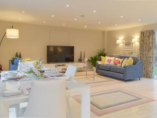 Whitehouse Studio - Roslin - 9