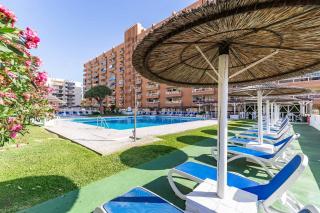 Central Front line studio & free parking at hotel - 8