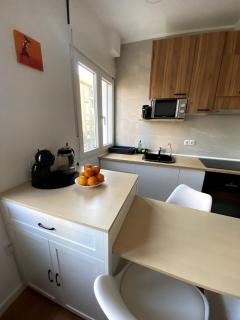 Bright & Quiet Apartment Close to Central Valencia - 4