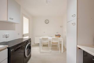 Spacious 2br Near Queens Uni & City Centre - Belfast - 9
