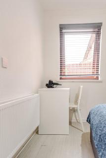 Spacious 2br Near Queens Uni & City Centre - Belfast - 1