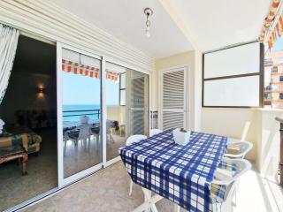 AA Guest - SandBeach Front Sea Views Eco Apartment - Fuengirola - 1