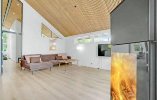 Luxury Lake House With Activities For All - Sunds - 7