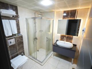 No 139 Apartments - 4