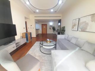 Spacious & Amazing 1 BR Apartment - 8