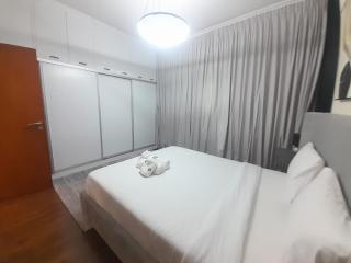 Spacious & Amazing 1 BR Apartment - 2