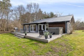 Peaceful Home Near Water With Annex - Vig - 7