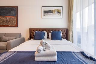 Brand New Studio with Pool View in The Grove by Iman, Dubai Hills - 3