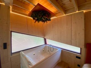 Capsule Bobble Mons Centre - Jacuzzi - Sauna - Netflix - 3