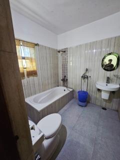 Lucky guest house - Bodh Gaya - 3