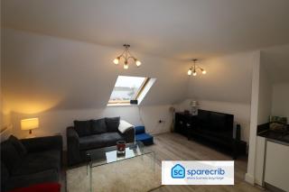 Egham Modern Two Bedroom Apartment - Egham - 0
