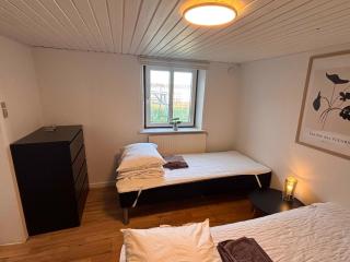 Cozy Holiday Apartment Located By Tejn Harbor - 1