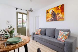 Stylish Apartment Dietla with Balcony in Kraków by Noclegi Renters - Cracóvia - 2