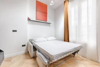 Mykeypers Luxury and Design Loft 2BR 6P with AC Bastille - 6