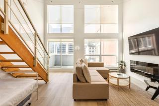 Downtown Loft with Fireplace and Parking for 6 Guests - Vancouver - 7