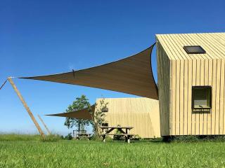 Eco-Friendly Tiny House Rental Perfect for Glamping in the Netherlands - 8