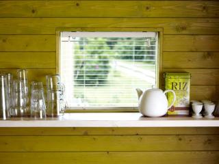Eco-Friendly Tiny House Rental Perfect for Glamping in the Netherlands - 6