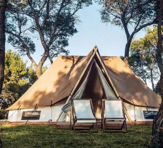 Beautifully Designed Czech Republic Glamping Retreat - Křečovice - 4