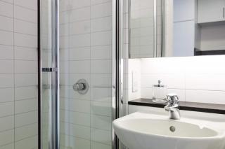 Student Only Bronze Studio Lower Level at Kings cross - 8