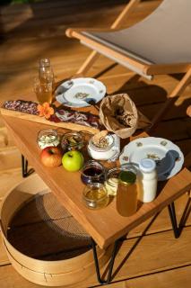 Luxury Tiny House with Pool Access for Exquisite Glamping Vacations in Slovenia - - 1