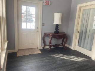 Best value 3 Huge Bedrooms-Multiple parkings - 5