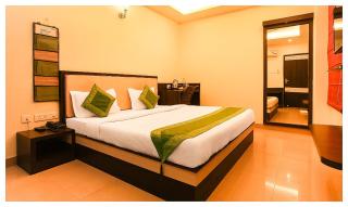 LUXUARY HOTEL T-B-R Near Sea Beach & Jagannath Temple- Restaurant- Free Wi-Fi & Parking Facilities - Spacious and Fully Air Conditioned Room- Best Hotel In Puri - Puri - 0