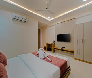 Hotel The Container Kolhapur - 3