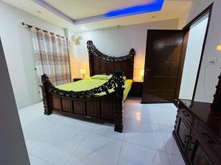 Peaceful 1BHK Apt Near TKR 4 Luxe & Comfort - Rawalpindi - 7
