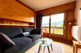 Mont-Blanc view studio & hiking trailhead! - 9