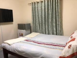 serene studio bungalow - 2