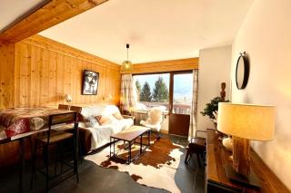 Superb Cosy Apartment With Balcony - 0