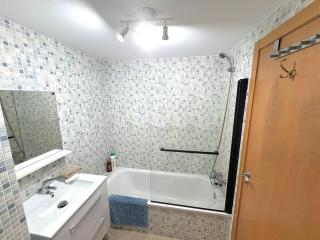 Modern and Cozy Apartment in Casares del Sol-Up to 6 Guests - Casares - 4