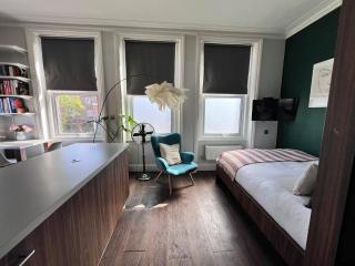 Cozy London Apartment with Great Location - 9