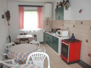 VUCA medencés, klimatizált Apartmanház - Balatonboglár - 5