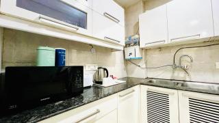 BluO 3BHK Safdarjung Enclave, Lift & Terrace Garden - 1
