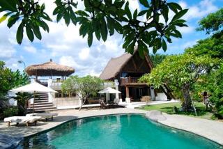 Villa Santai - Fabulous beachfront villa, pool & jacuzzi - - 0