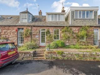 Auntie Sheilas Cottage - - 1